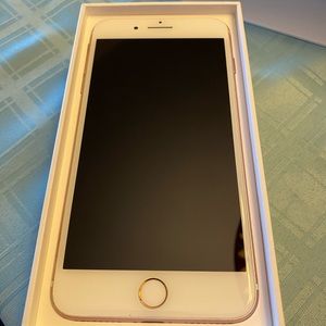 COPY - IPhone 7+ 32GB Rose Gold